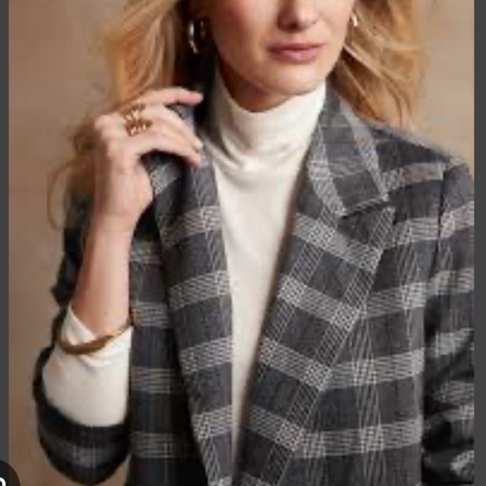 Banana Republic Gray and blue Plaid Blazer with Gold Buttons